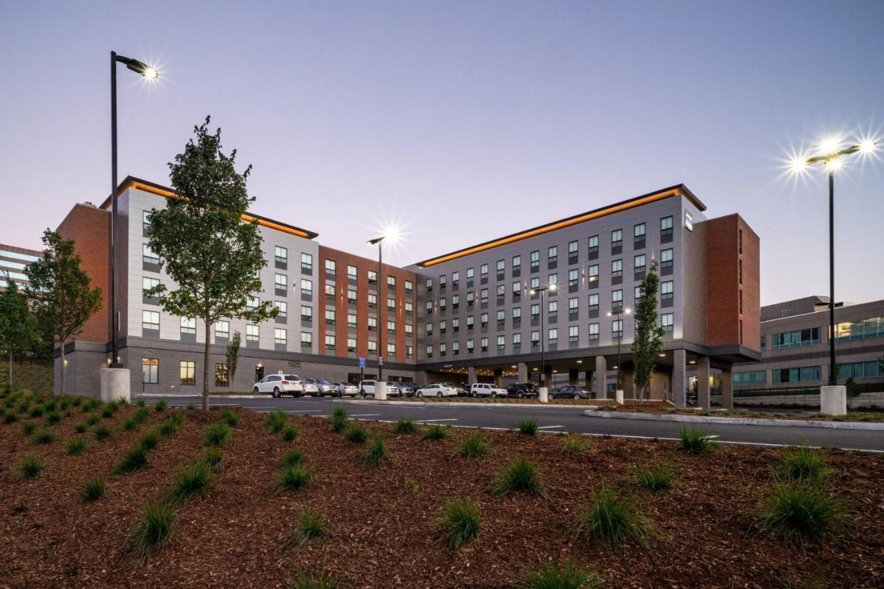 Fairfield Inn & Suites By Marriott Boston Уолтем Экстерьер фото