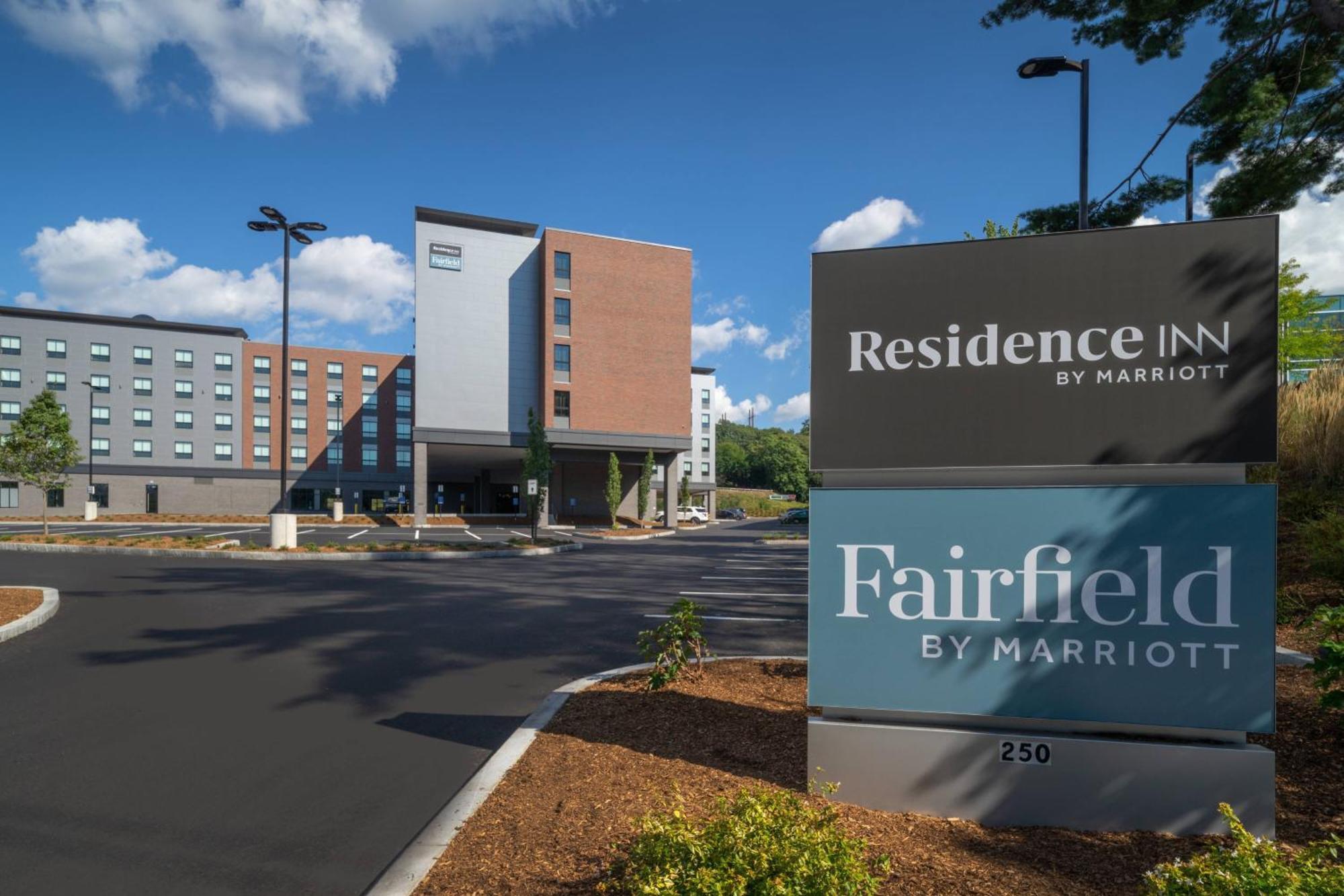 Fairfield Inn & Suites By Marriott Boston Уолтем Экстерьер фото